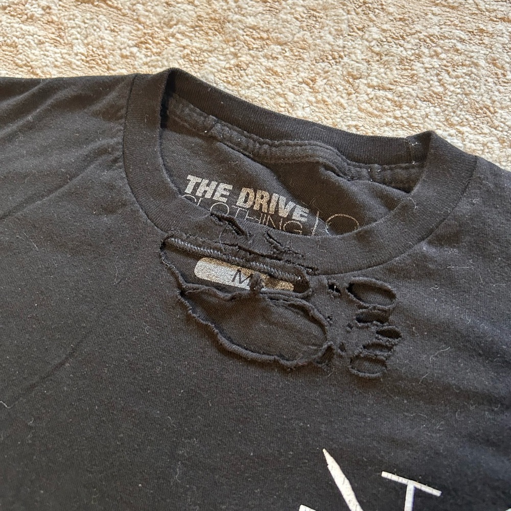 Outlaw Woman Black Oversized Crop Top - Picture 4 of 4